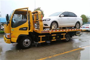 营山附近拖车救援24小时服务热线